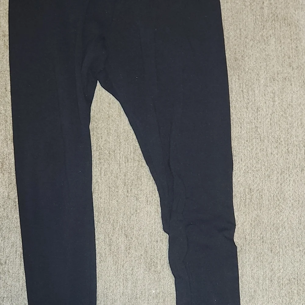 Simply Vera Vera Wang Black Apparel